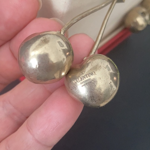 Valentino Garavani earrings - Picture 6 of 7